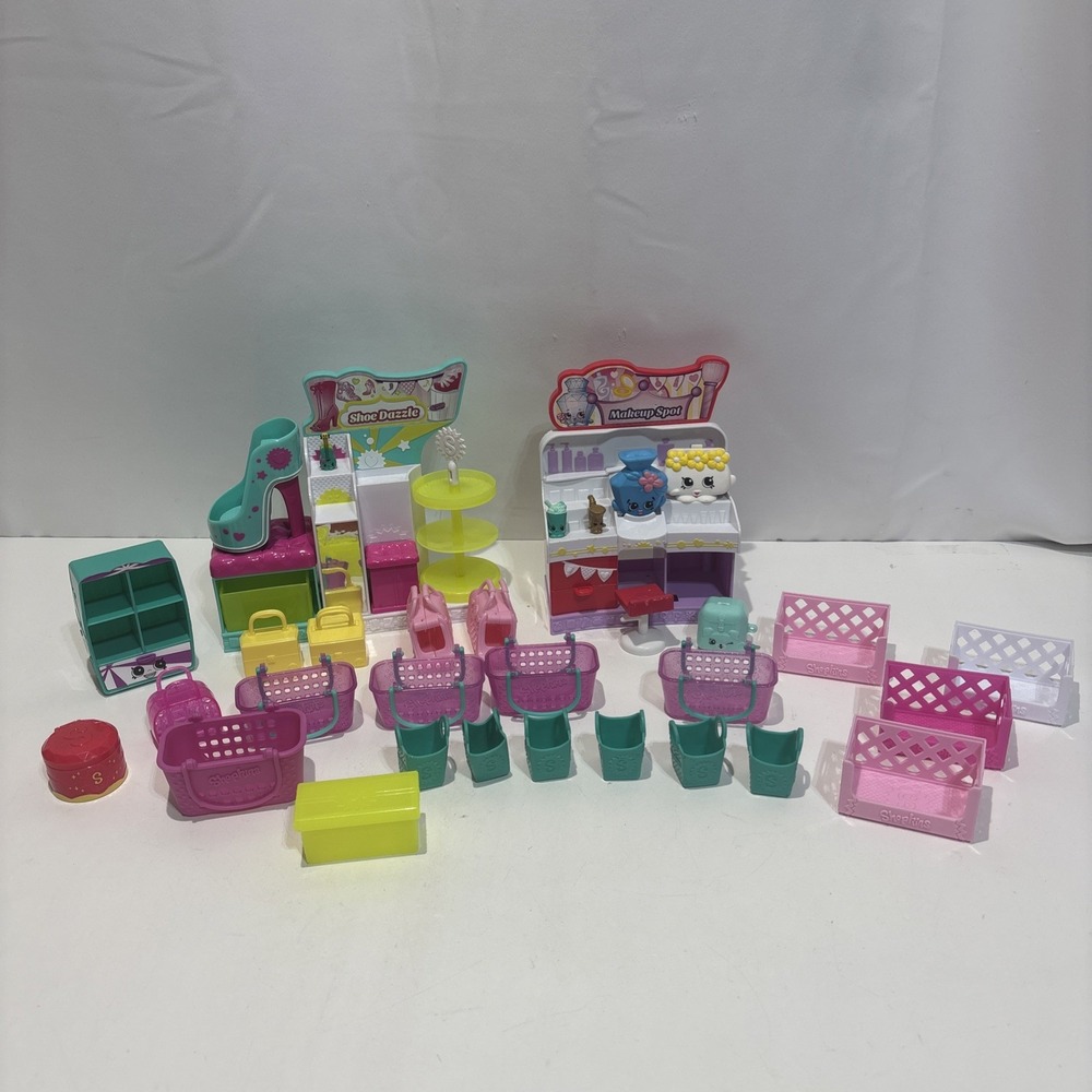 Shopkins Shoe Dazzle Makeup Spot Fashion Spree Play-set Store Shop Set Lot Of 32